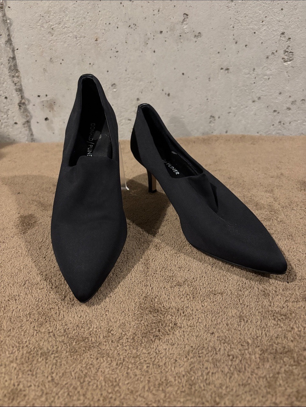 Donald J. Pliner Black Falen Pointed-Toe Slip-On Ankle Boots - Size 6.5